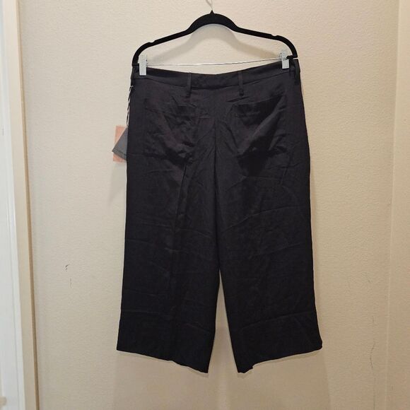 NWT Miu Miu Black Silk Capri Pants Size 44 - Picture 3 of 8